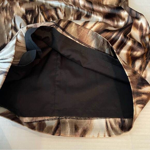 Maggy London Brown Tan Ruched Fitted Party Event Feminine Dress NWOT Size 8 - Picture 8 of 13